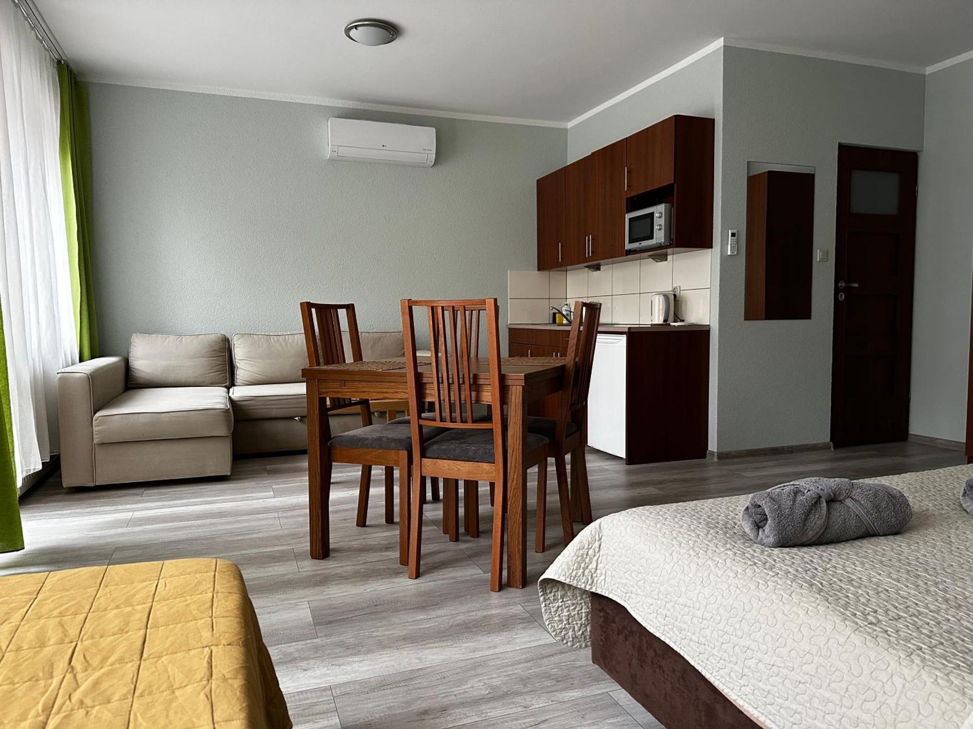 Deluxe Apartment